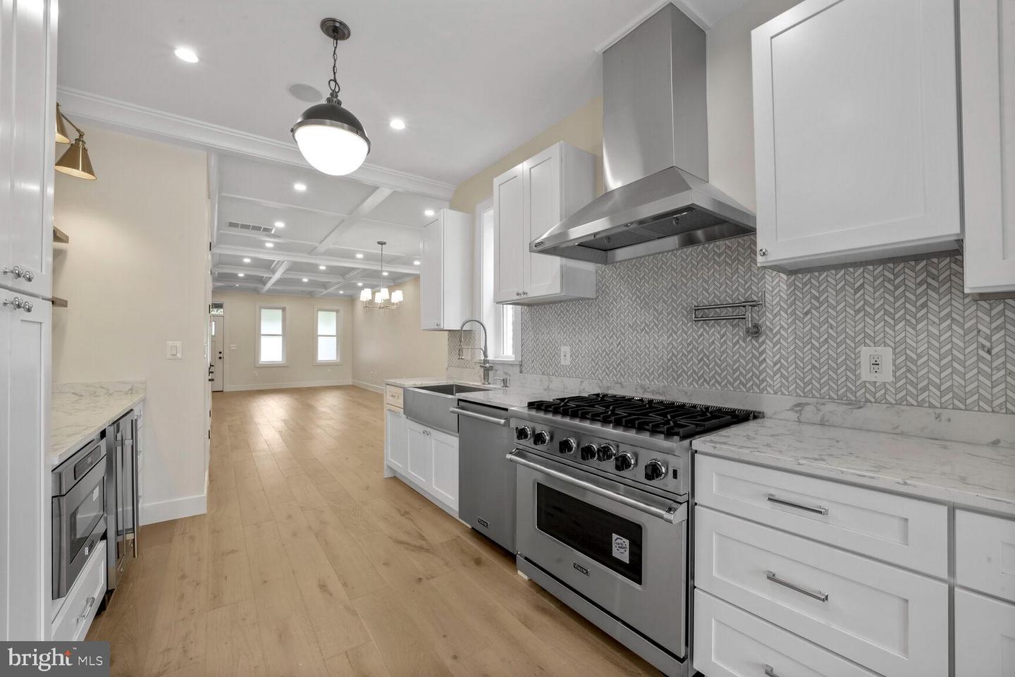 4508 13TH ST NW, WASHINGTON, District Of Columbia 20011, 5 Bedrooms Bedrooms, ,3 BathroomsBathrooms,Residential,For sale,4508 13TH ST NW,DCDC2213976 MLS # DCDC2213976