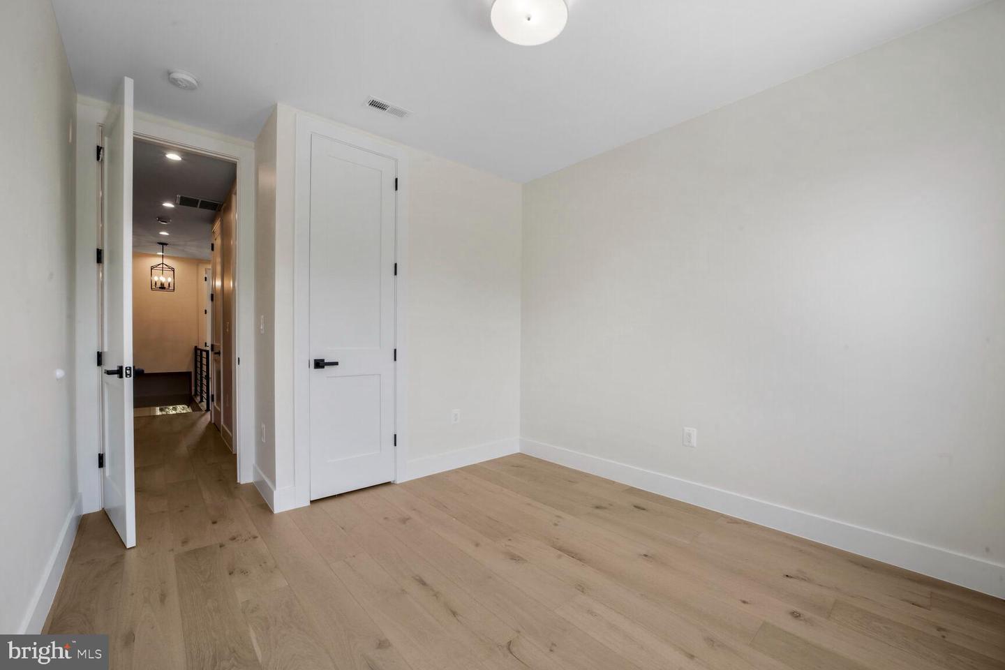 4508 13TH ST NW, WASHINGTON, District Of Columbia 20011, 5 Bedrooms Bedrooms, ,3 BathroomsBathrooms,Residential,For sale,4508 13TH ST NW,DCDC2213976 MLS # DCDC2213976
