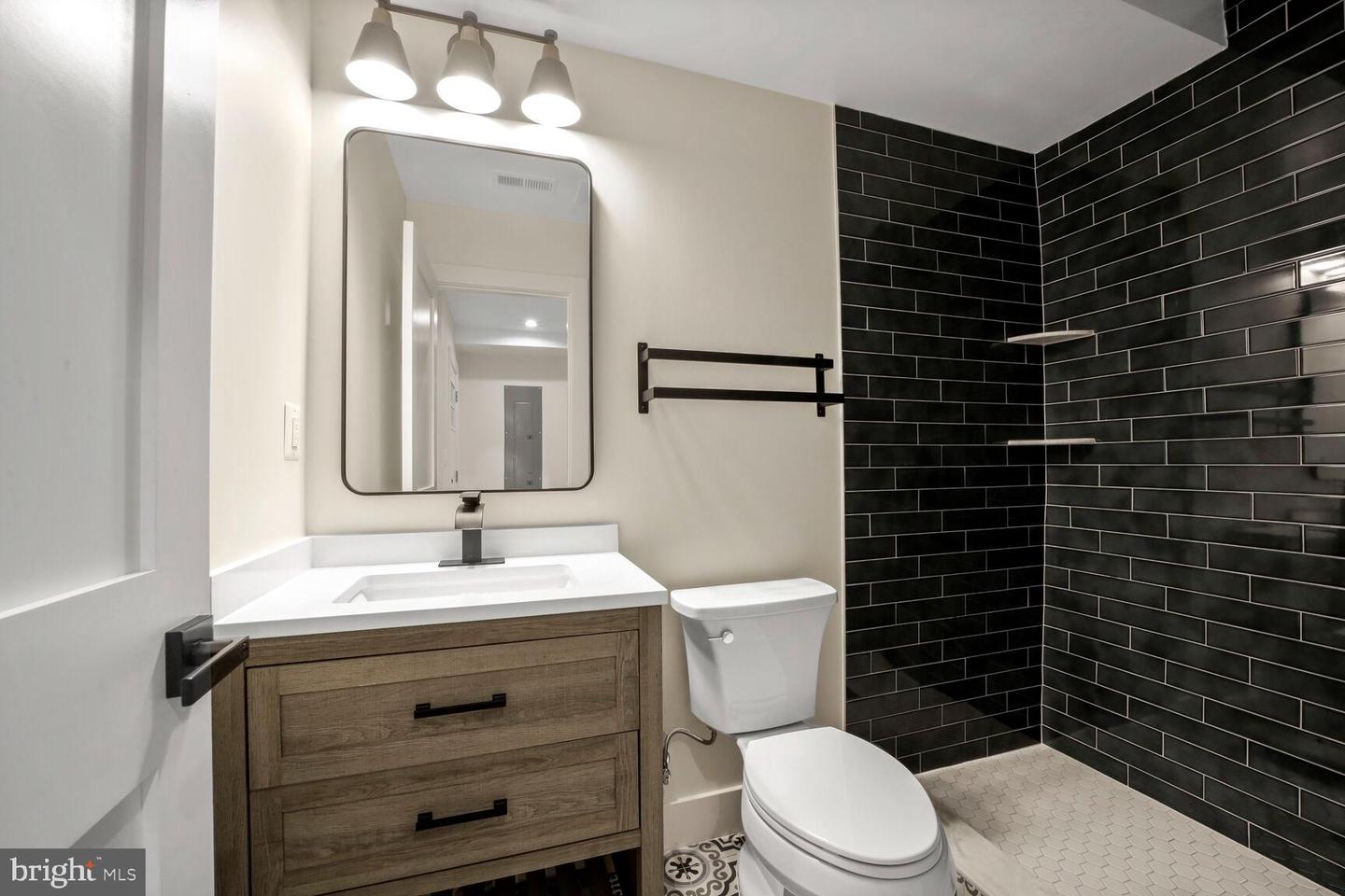 4508 13TH ST NW, WASHINGTON, District Of Columbia 20011, 5 Bedrooms Bedrooms, ,3 BathroomsBathrooms,Residential,For sale,4508 13TH ST NW,DCDC2213976 MLS # DCDC2213976