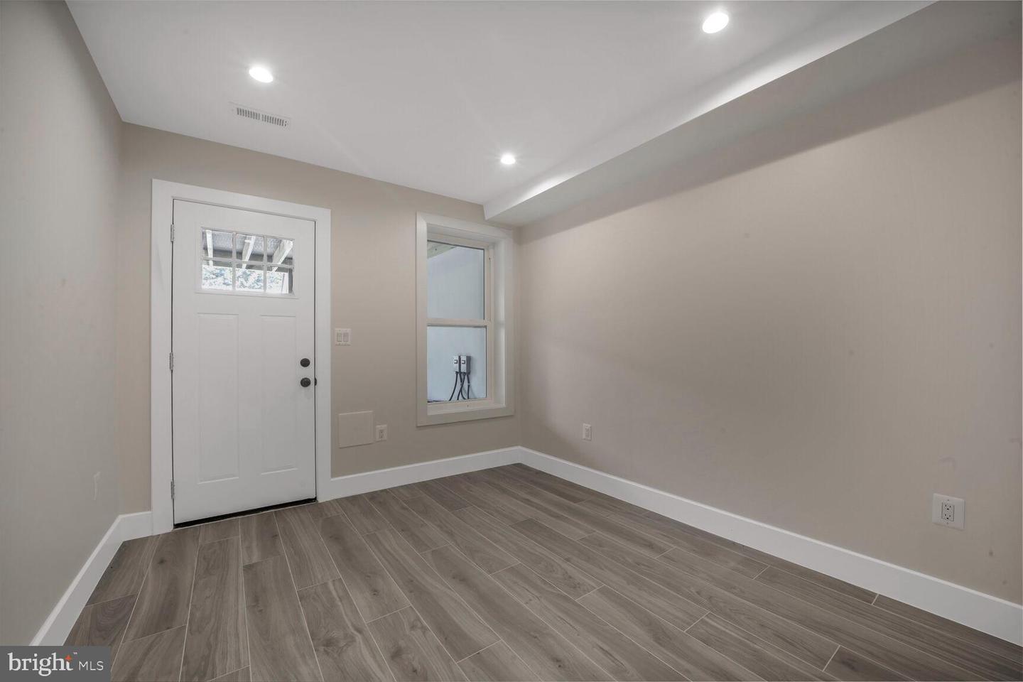4508 13TH ST NW, WASHINGTON, District Of Columbia 20011, 5 Bedrooms Bedrooms, ,3 BathroomsBathrooms,Residential,For sale,4508 13TH ST NW,DCDC2213976 MLS # DCDC2213976