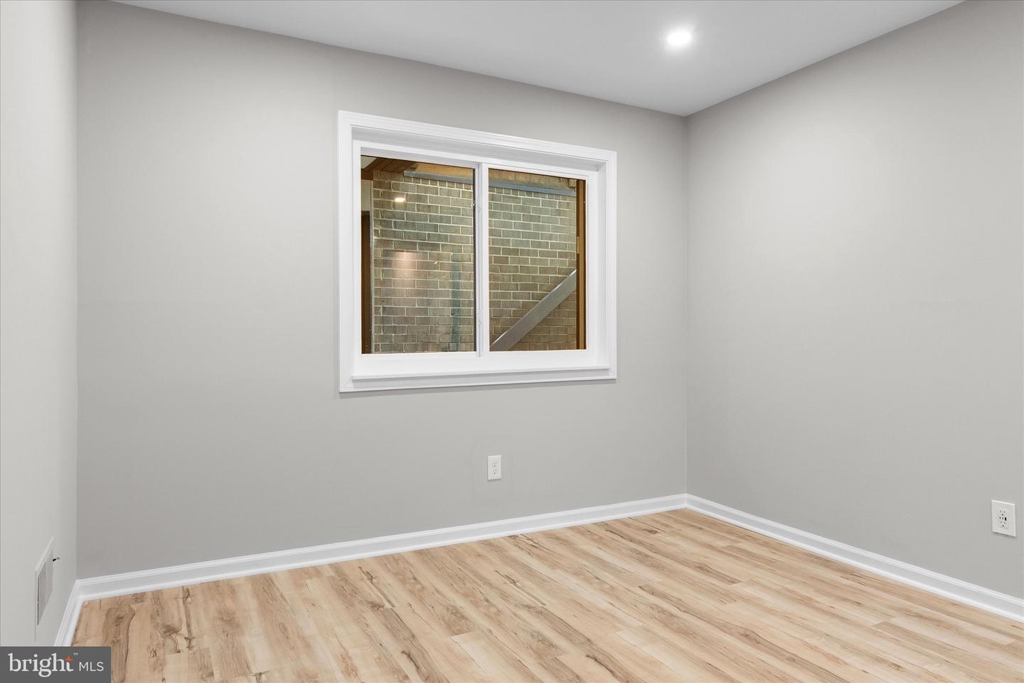 1722 WESTWIND WAY #123, MCLEAN, Virginia 22102, 3 Bedrooms Bedrooms, ,2 BathroomsBathrooms,Residential,For sale,1722 WESTWIND WAY #123,VAFX2259850 MLS # VAFX2259850