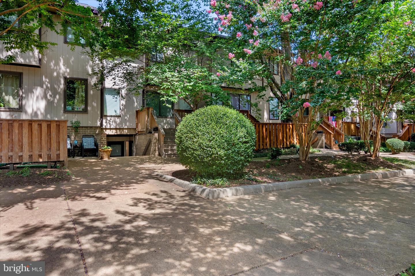 1722 WESTWIND WAY #123, MCLEAN, Virginia 22102, 3 Bedrooms Bedrooms, ,2 BathroomsBathrooms,Residential,For sale,1722 WESTWIND WAY #123,VAFX2259850 MLS # VAFX2259850