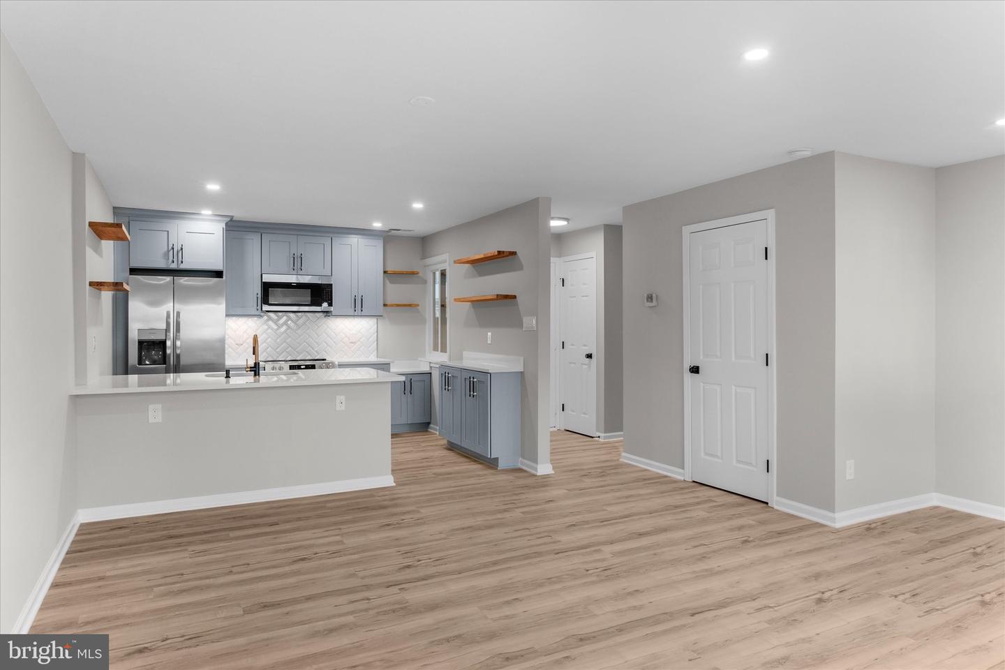 1722 WESTWIND WAY #123, MCLEAN, Virginia 22102, 3 Bedrooms Bedrooms, ,2 BathroomsBathrooms,Residential,For sale,1722 WESTWIND WAY #123,VAFX2259850 MLS # VAFX2259850