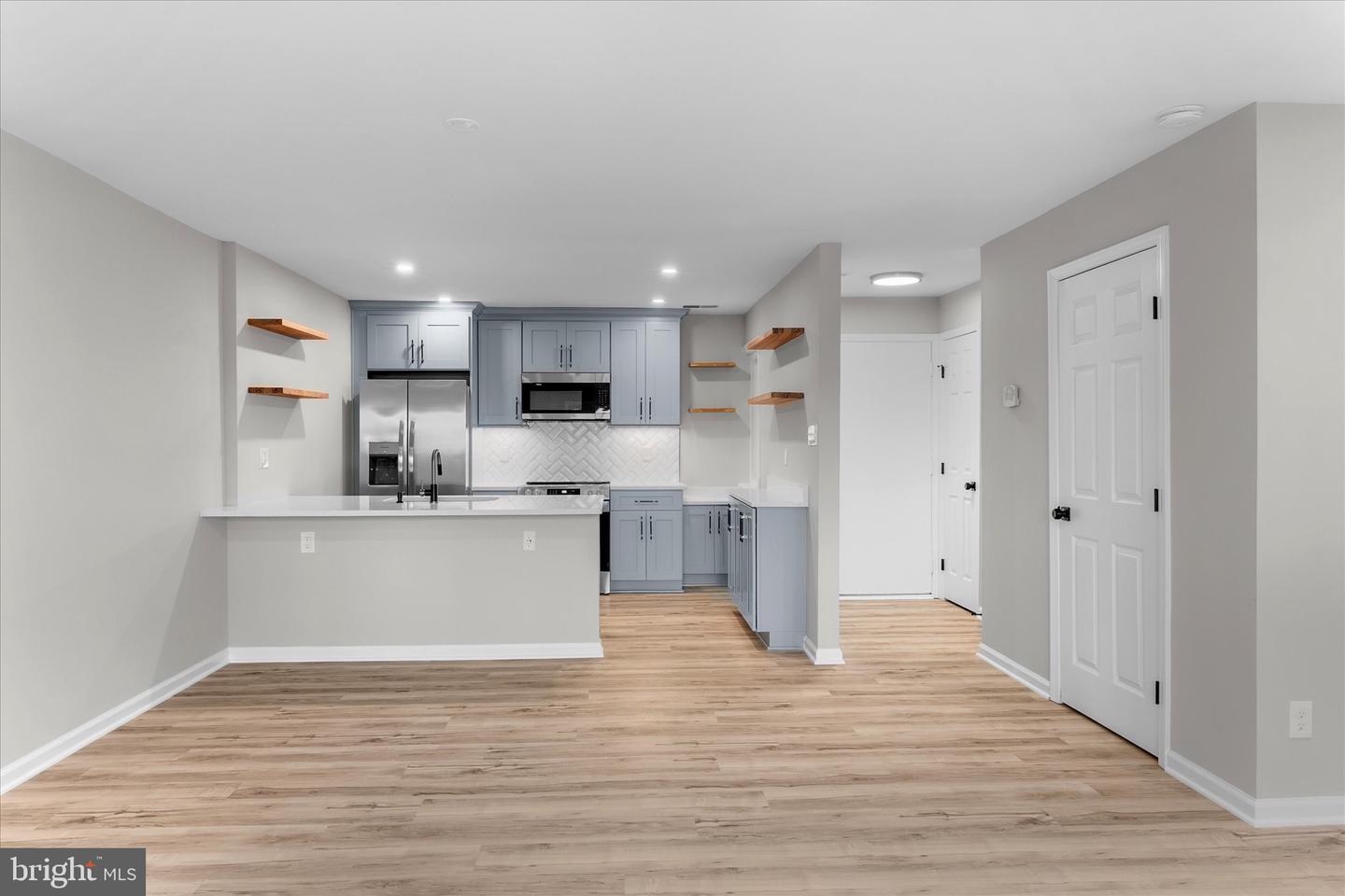 1722 WESTWIND WAY #123, MCLEAN, Virginia 22102, 3 Bedrooms Bedrooms, ,2 BathroomsBathrooms,Residential,For sale,1722 WESTWIND WAY #123,VAFX2259850 MLS # VAFX2259850