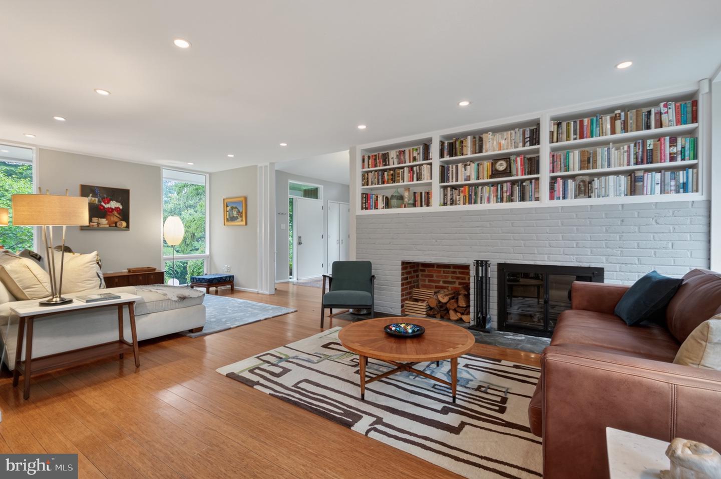 2311 GLASGOW RD, ALEXANDRIA, Virginia 22307, 4 Bedrooms Bedrooms, ,2 BathroomsBathrooms,Residential,For sale,2311 GLASGOW RD,VAFX2259856 MLS # VAFX2259856