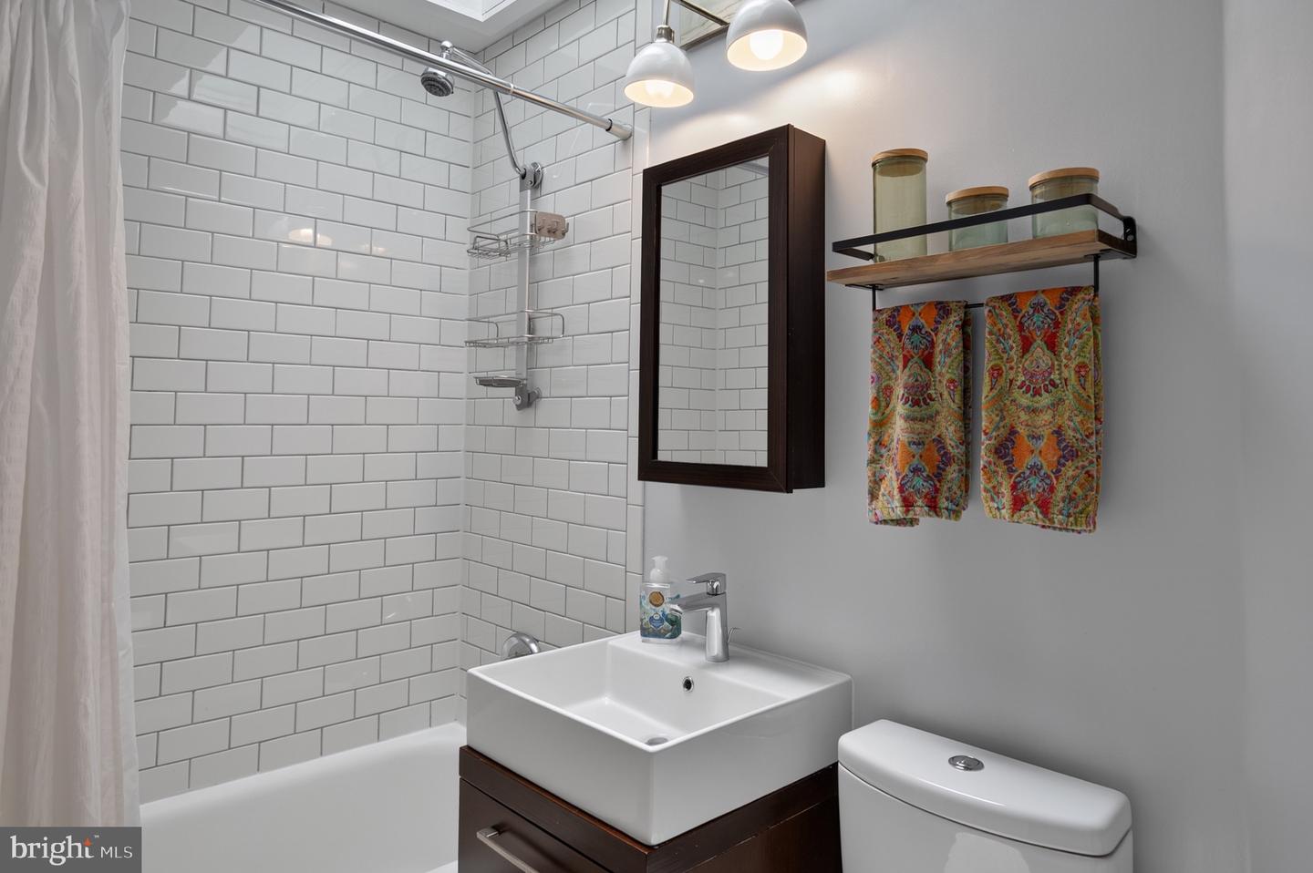 2311 GLASGOW RD, ALEXANDRIA, Virginia 22307, 4 Bedrooms Bedrooms, ,2 BathroomsBathrooms,Residential,For sale,2311 GLASGOW RD,VAFX2259856 MLS # VAFX2259856