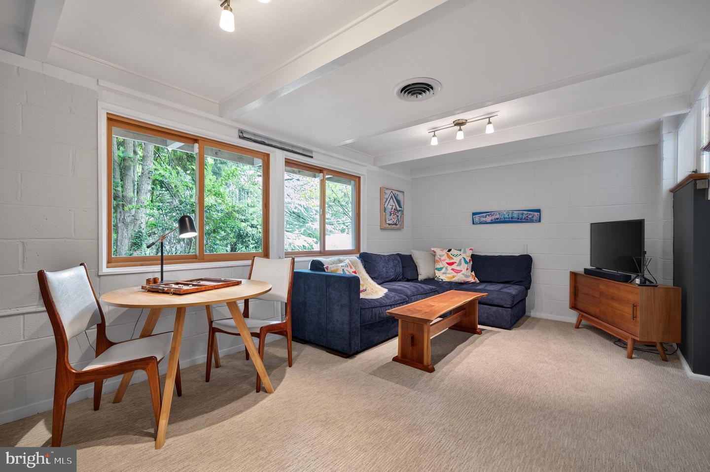 2311 GLASGOW RD, ALEXANDRIA, Virginia 22307, 4 Bedrooms Bedrooms, ,2 BathroomsBathrooms,Residential,For sale,2311 GLASGOW RD,VAFX2259856 MLS # VAFX2259856