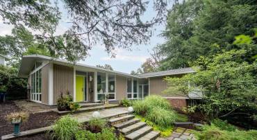 2311 GLASGOW RD, ALEXANDRIA, Virginia 22307, 4 Bedrooms Bedrooms, ,2 BathroomsBathrooms,Residential,For sale,2311 GLASGOW RD,VAFX2259856 MLS # VAFX2259856