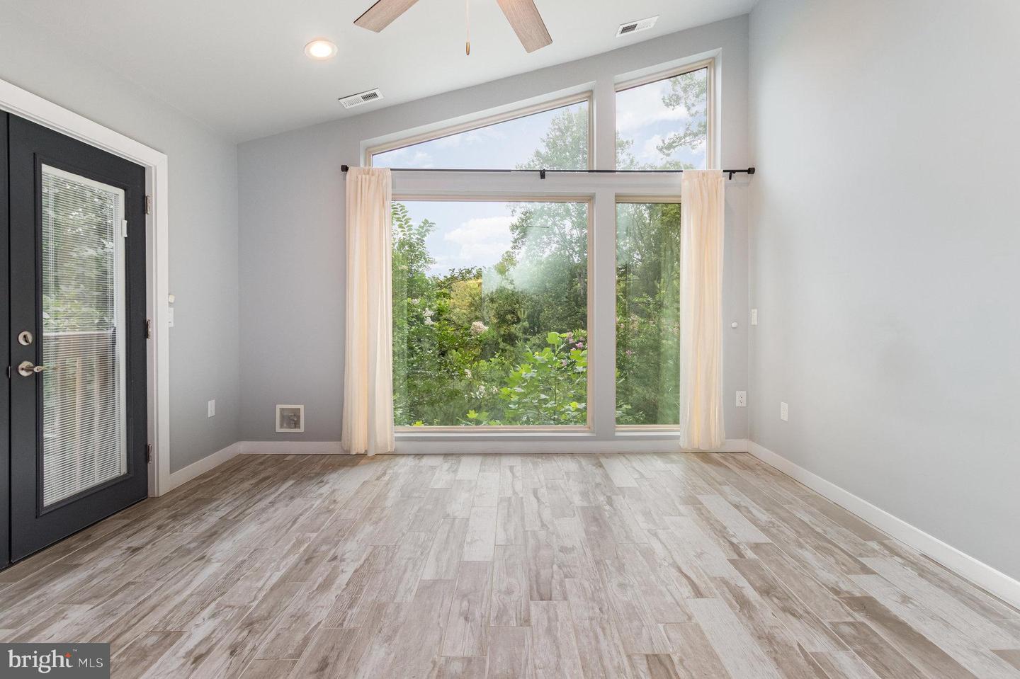112 ENGLAND RUN LN, FREDERICKSBURG, Virginia 22406, 4 Bedrooms Bedrooms, ,3 BathroomsBathrooms,Residential,For sale,112 ENGLAND RUN LN,VAST2041618 MLS # VAST2041618