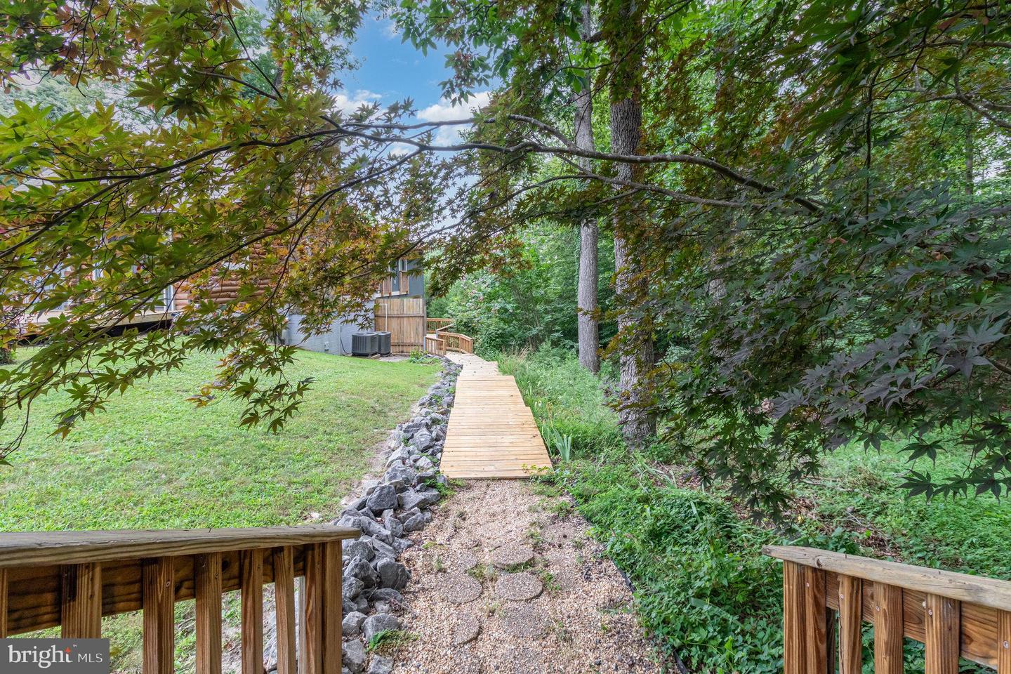 112 ENGLAND RUN LN, FREDERICKSBURG, Virginia 22406, 4 Bedrooms Bedrooms, ,3 BathroomsBathrooms,Residential,For sale,112 ENGLAND RUN LN,VAST2041618 MLS # VAST2041618