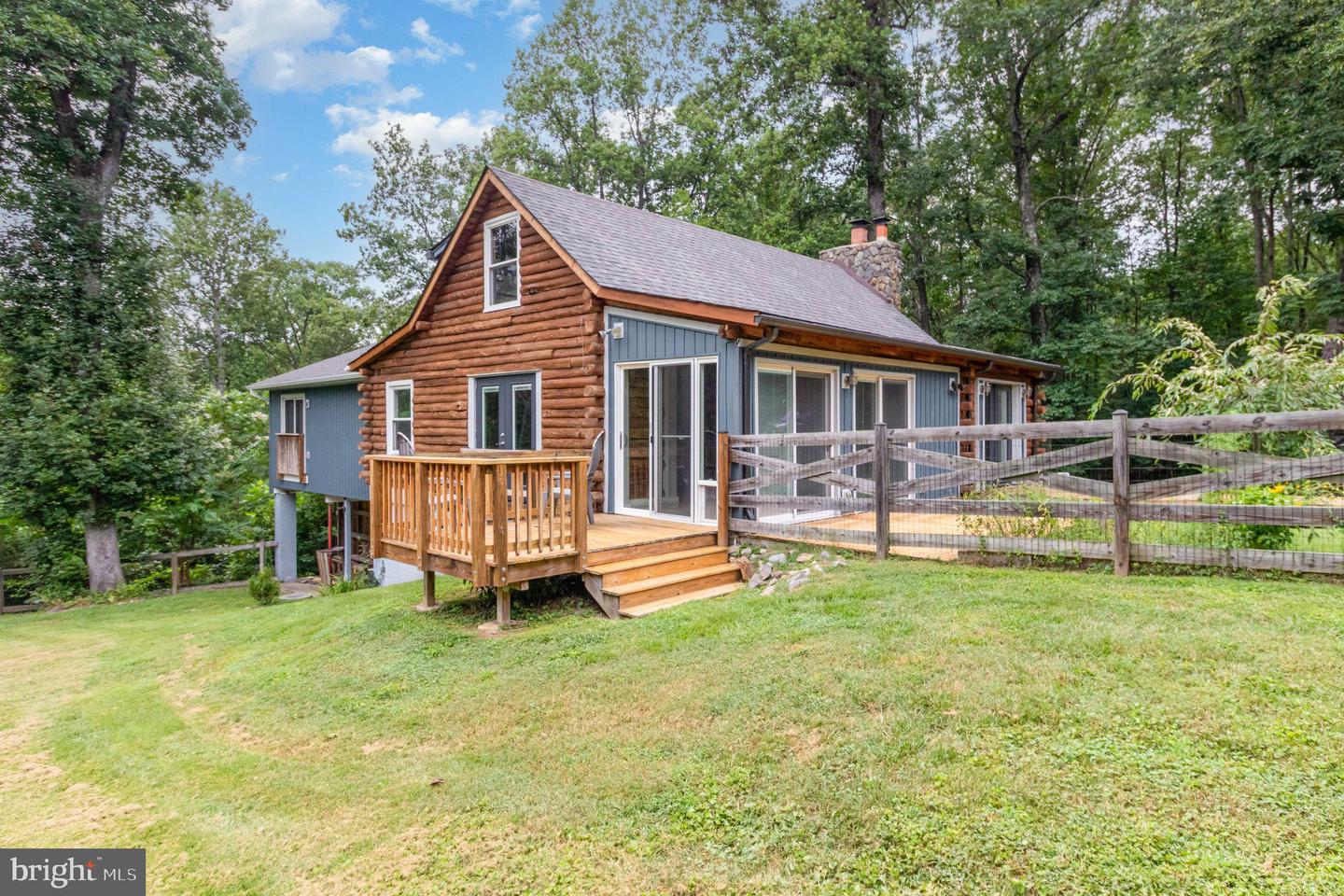 112 ENGLAND RUN LN, FREDERICKSBURG, Virginia 22406, 4 Bedrooms Bedrooms, ,3 BathroomsBathrooms,Residential,For sale,112 ENGLAND RUN LN,VAST2041618 MLS # VAST2041618