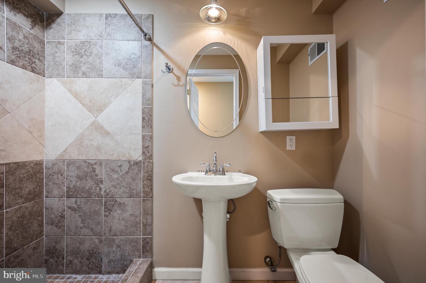 509 BRAEBURN DR, WINCHESTER, Virginia 22601, 2 Bedrooms Bedrooms, ,2 BathroomsBathrooms,Residential,For sale,509 BRAEBURN DR,VAFV2035936 MLS # VAFV2035936