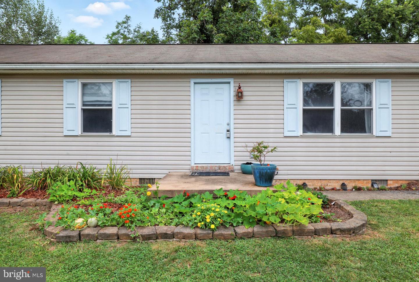 859 COLLEY BLOCK RD, STRASBURG, Virginia 22657, 3 Bedrooms Bedrooms, ,2 BathroomsBathrooms,Residential,For sale,859 COLLEY BLOCK RD,VASH2012190 MLS # VASH2012190