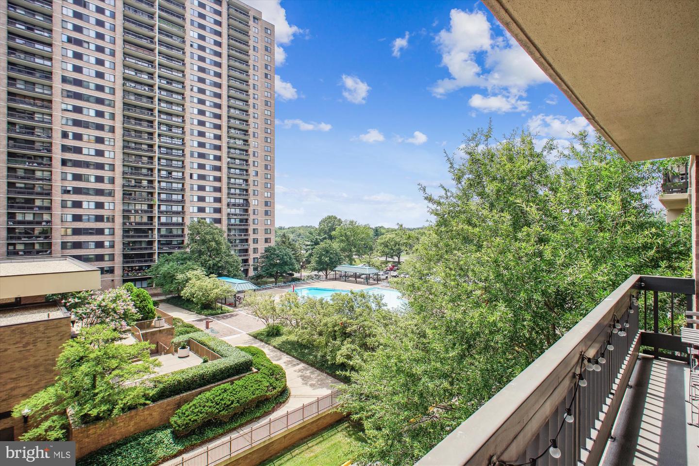 5505 SEMINARY RD #419N, FALLS CHURCH, Virginia 22041, 2 Bedrooms Bedrooms, ,1 BathroomBathrooms,Residential,For sale,5505 SEMINARY RD #419N,VAFX2260020 MLS # VAFX2260020