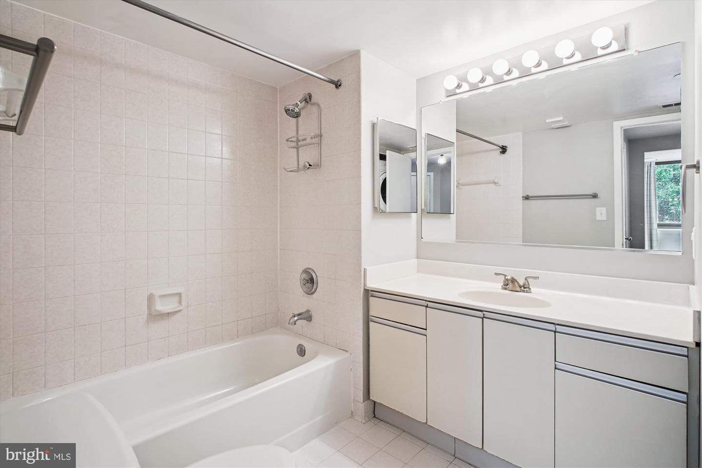 5505 SEMINARY RD #419N, FALLS CHURCH, Virginia 22041, 2 Bedrooms Bedrooms, ,1 BathroomBathrooms,Residential,For sale,5505 SEMINARY RD #419N,VAFX2260020 MLS # VAFX2260020