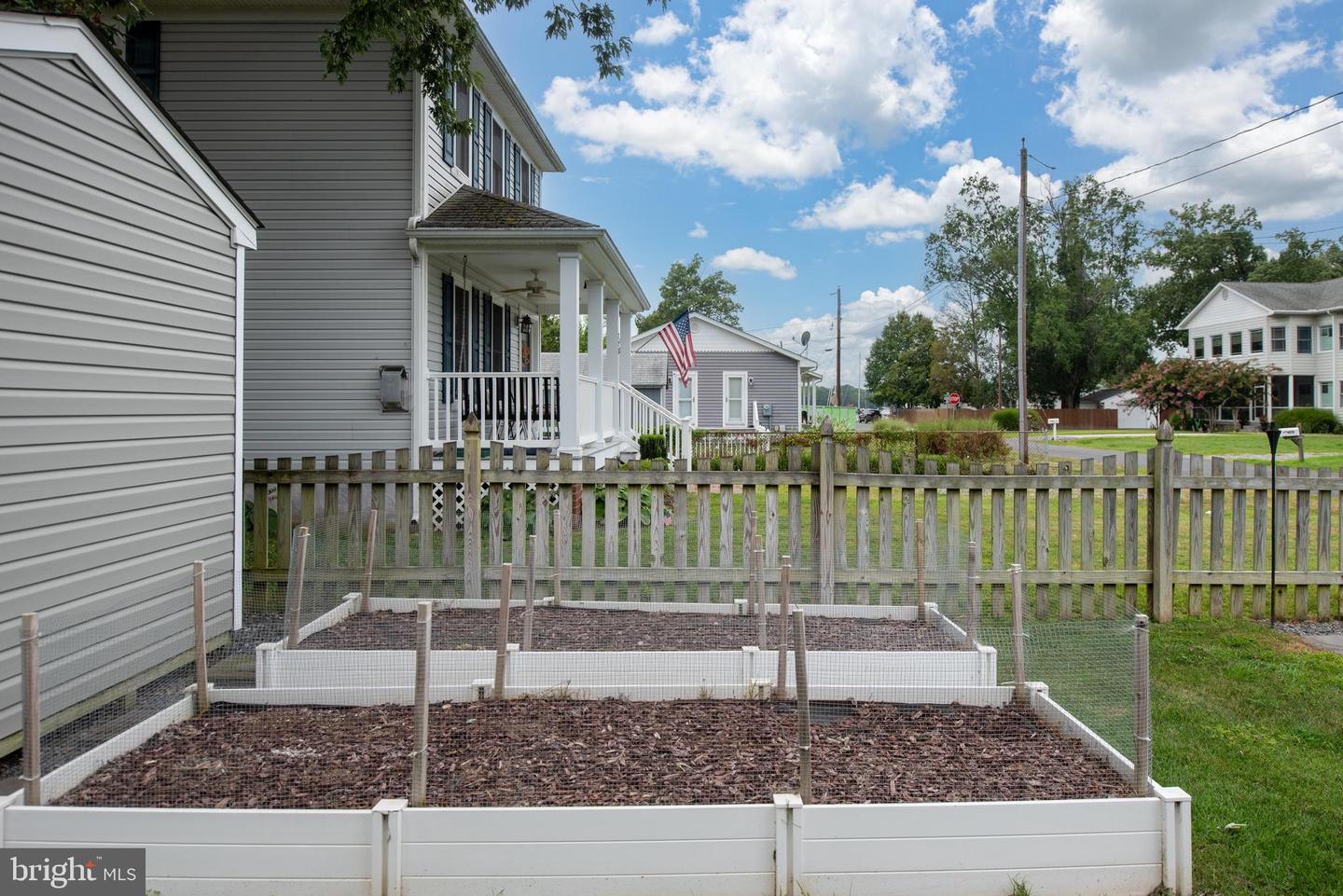 1001 BANCROFT AVE, COLONIAL BEACH, Virginia 22443, 2 Bedrooms Bedrooms, ,2 BathroomsBathrooms,Residential,For sale,1001 BANCROFT AVE,VAWE2009486 MLS # VAWE2009486