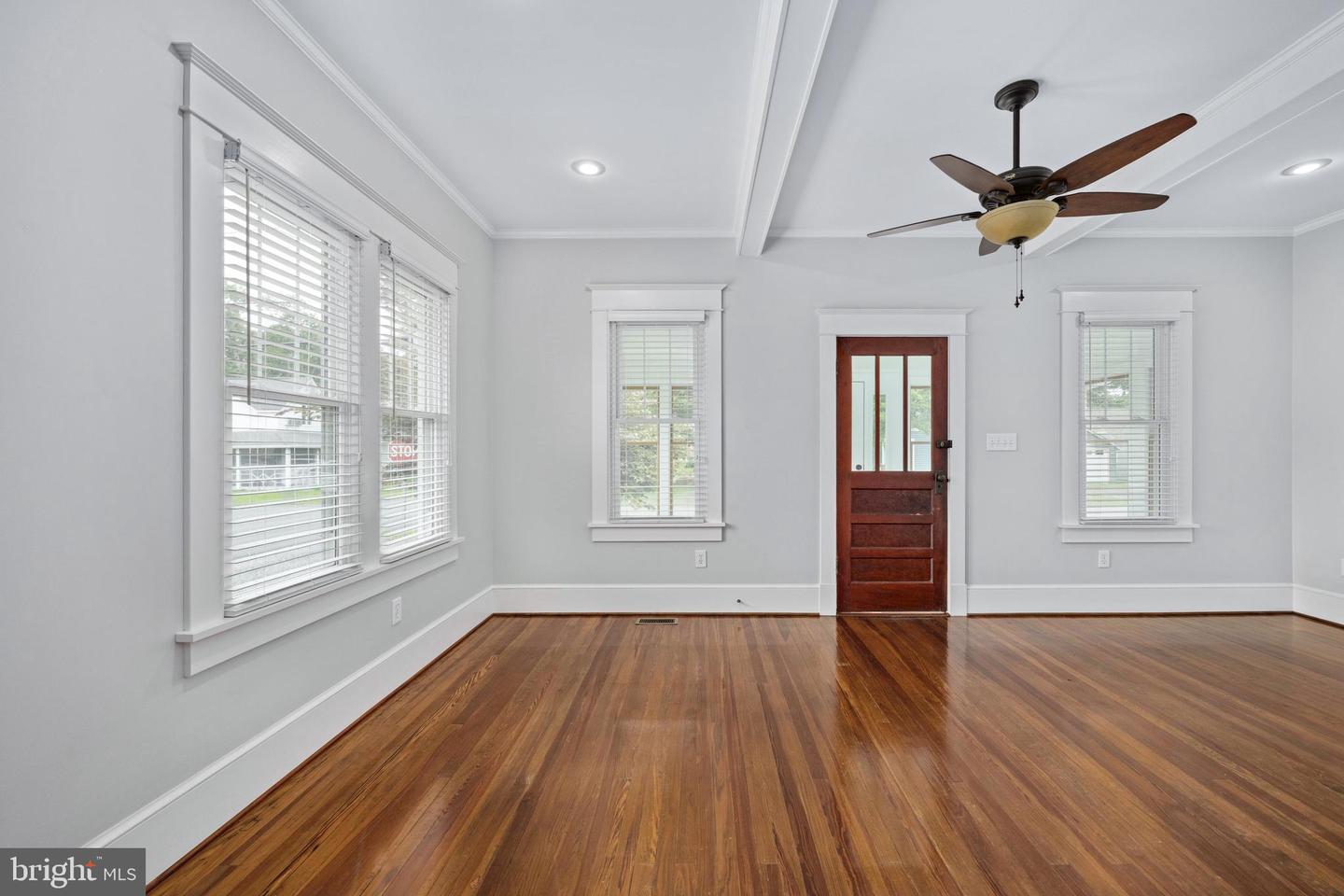 1001 BANCROFT AVE, COLONIAL BEACH, Virginia 22443, 2 Bedrooms Bedrooms, ,2 BathroomsBathrooms,Residential,For sale,1001 BANCROFT AVE,VAWE2009486 MLS # VAWE2009486