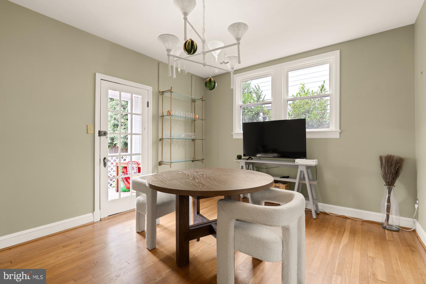 4826 BUTTERWORTH PL NW, WASHINGTON, District Of Columbia 20016, 3 Bedrooms Bedrooms, ,2 BathroomsBathrooms,Residential,For sale,4826 BUTTERWORTH PL NW,DCDC2214304 MLS # DCDC2214304