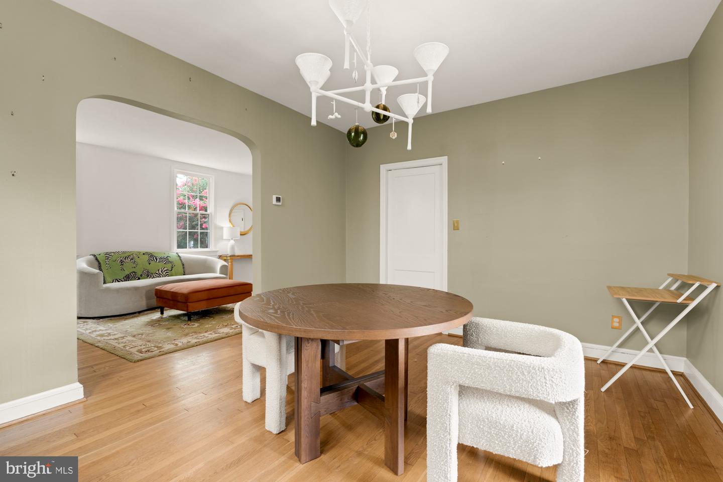 4826 BUTTERWORTH PL NW, WASHINGTON, District Of Columbia 20016, 3 Bedrooms Bedrooms, ,2 BathroomsBathrooms,Residential,For sale,4826 BUTTERWORTH PL NW,DCDC2214304 MLS # DCDC2214304