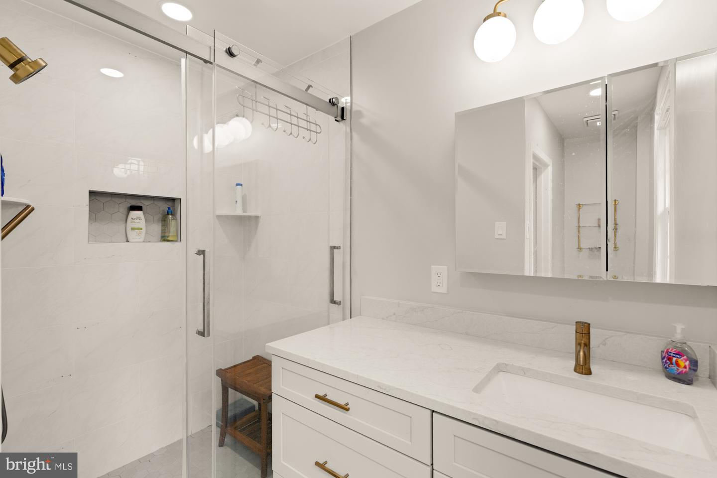 4826 BUTTERWORTH PL NW, WASHINGTON, District Of Columbia 20016, 3 Bedrooms Bedrooms, ,2 BathroomsBathrooms,Residential,For sale,4826 BUTTERWORTH PL NW,DCDC2214304 MLS # DCDC2214304