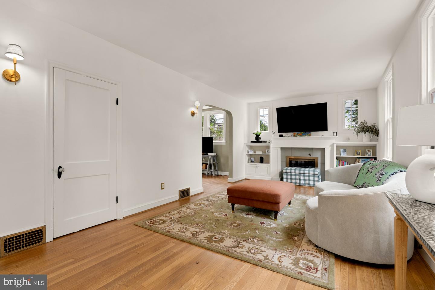 4826 BUTTERWORTH PL NW, WASHINGTON, District Of Columbia 20016, 3 Bedrooms Bedrooms, ,2 BathroomsBathrooms,Residential,For sale,4826 BUTTERWORTH PL NW,DCDC2214304 MLS # DCDC2214304
