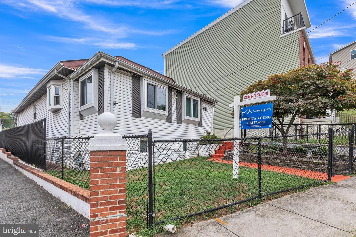 605 49TH PL NE, WASHINGTON, District Of Columbia 20019, 3 Bedrooms Bedrooms, 6 Rooms Rooms,2 BathroomsBathrooms,Residential,For sale,605 49TH PL NE,DCDC2214448 MLS # DCDC2214448