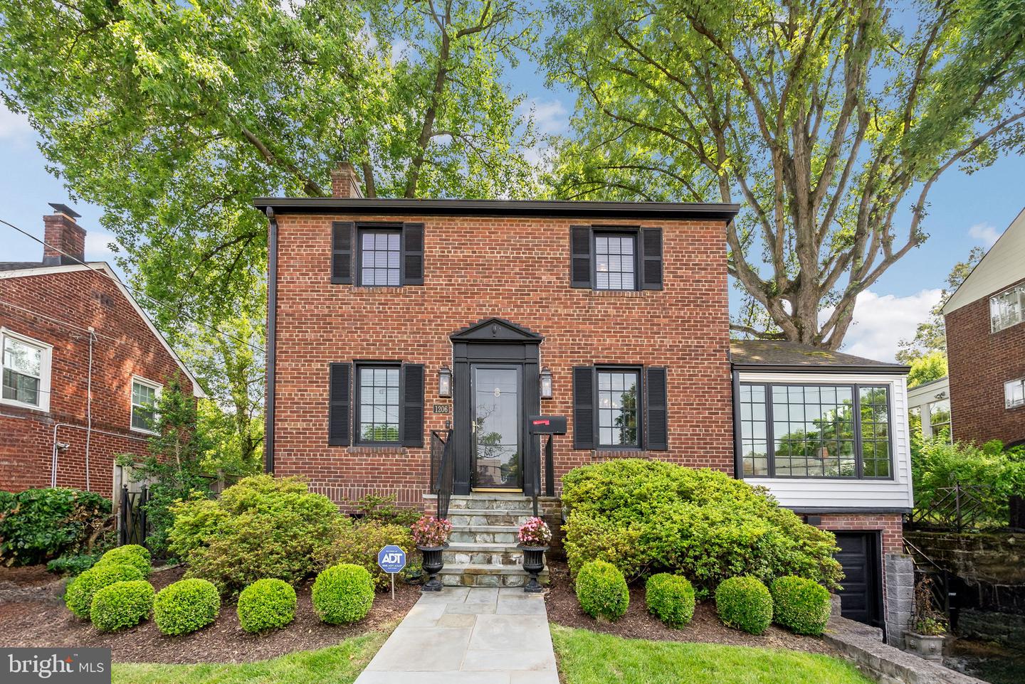 1206 W BRADDOCK RD, ALEXANDRIA, Virginia 22302, 3 Bedrooms Bedrooms, 10 Rooms Rooms,2 BathroomsBathrooms,Residential,For sale,1206 W BRADDOCK RD,VAAX2048416 MLS # VAAX2048416