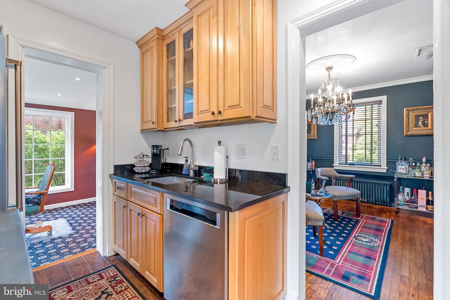 1206 W BRADDOCK RD, ALEXANDRIA, Virginia 22302, 3 Bedrooms Bedrooms, 10 Rooms Rooms,2 BathroomsBathrooms,Residential,For sale,1206 W BRADDOCK RD,VAAX2048416 MLS # VAAX2048416