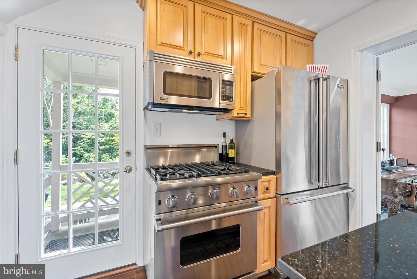 1206 W BRADDOCK RD, ALEXANDRIA, Virginia 22302, 3 Bedrooms Bedrooms, 10 Rooms Rooms,2 BathroomsBathrooms,Residential,For sale,1206 W BRADDOCK RD,VAAX2048416 MLS # VAAX2048416