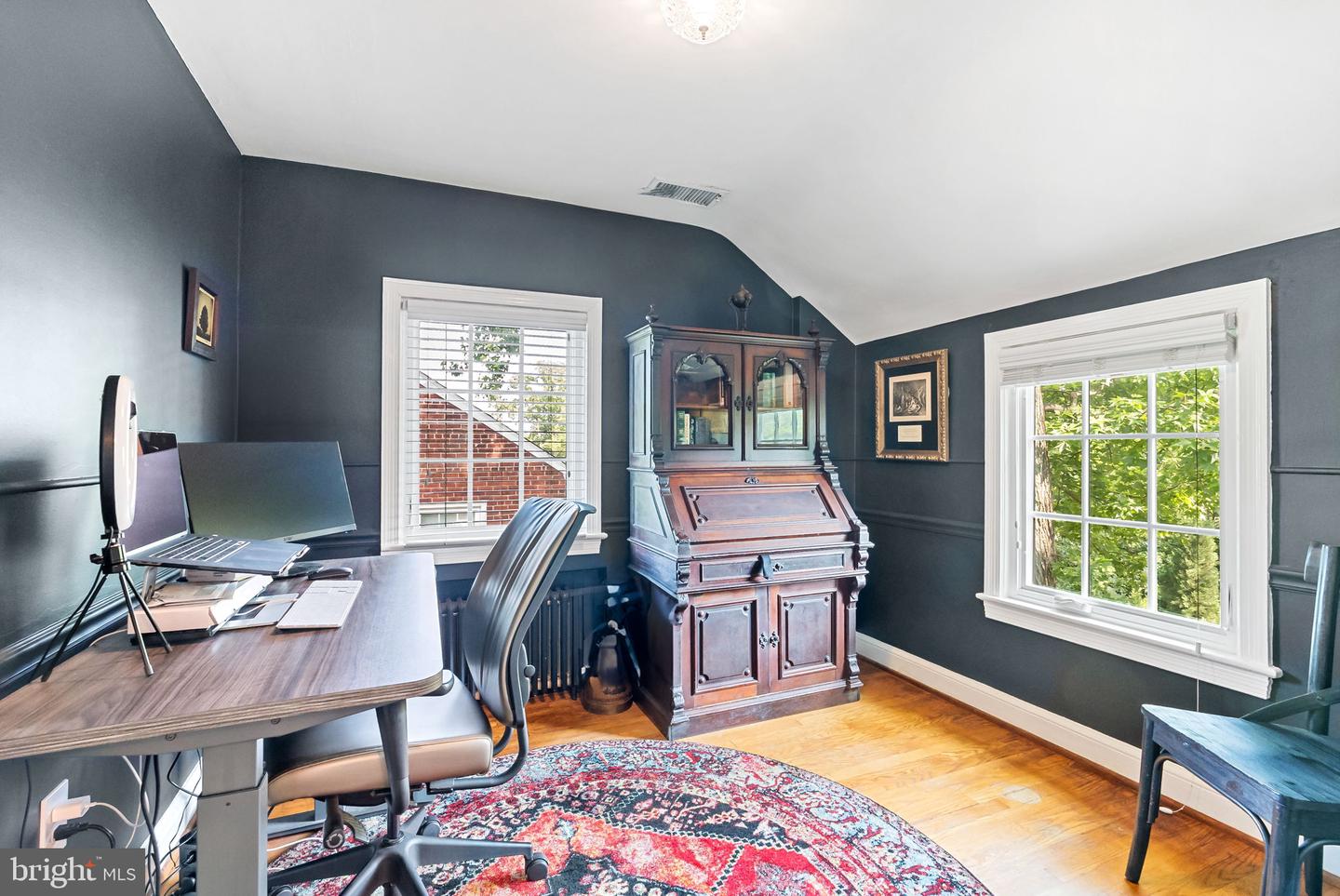 1206 W BRADDOCK RD, ALEXANDRIA, Virginia 22302, 3 Bedrooms Bedrooms, 10 Rooms Rooms,2 BathroomsBathrooms,Residential,For sale,1206 W BRADDOCK RD,VAAX2048416 MLS # VAAX2048416