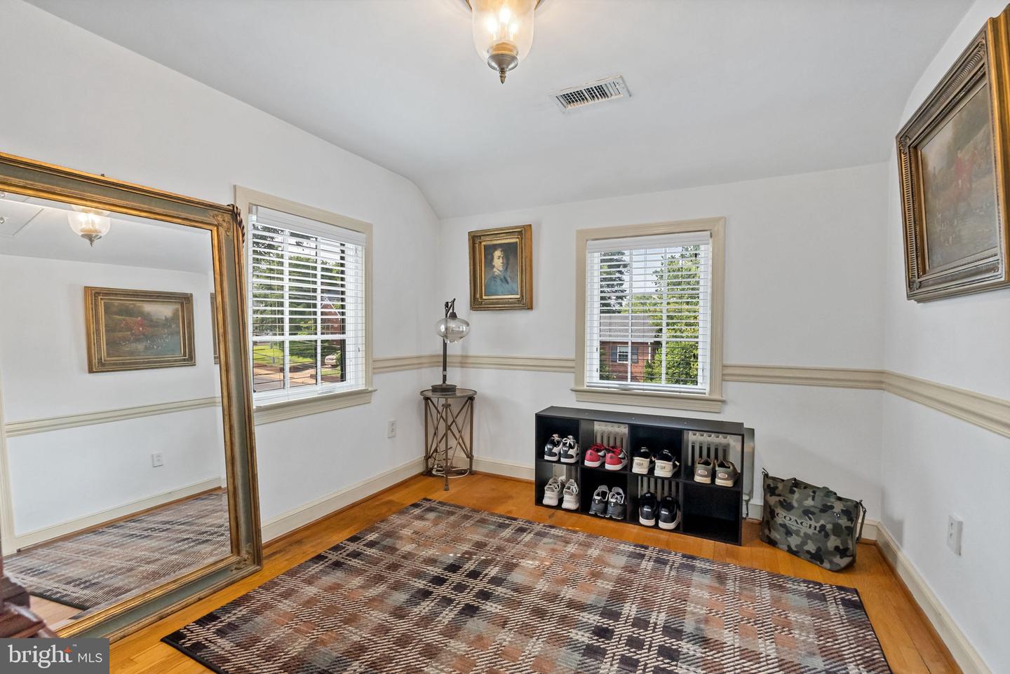 1206 W BRADDOCK RD, ALEXANDRIA, Virginia 22302, 3 Bedrooms Bedrooms, 10 Rooms Rooms,2 BathroomsBathrooms,Residential,For sale,1206 W BRADDOCK RD,VAAX2048416 MLS # VAAX2048416