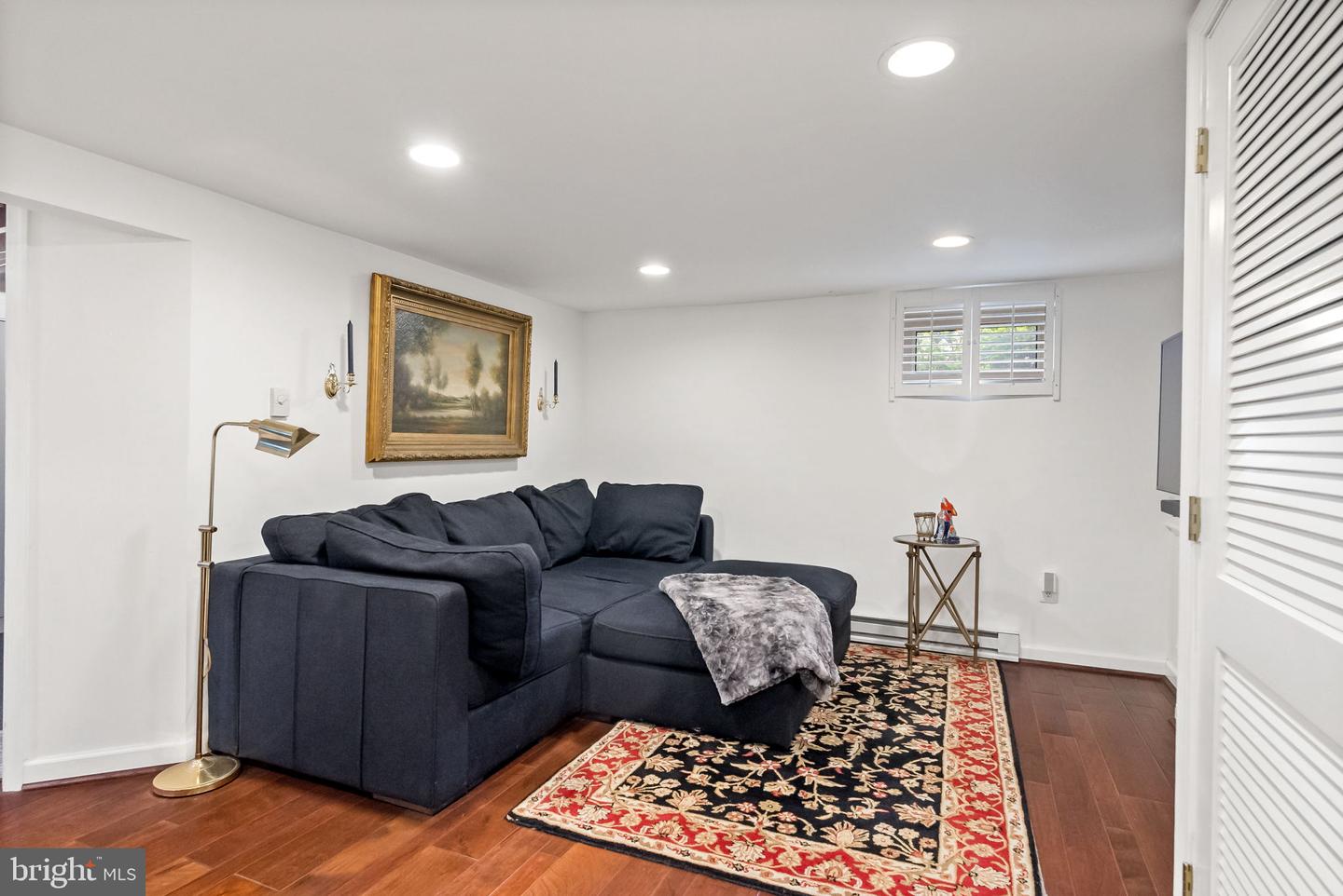 1206 W BRADDOCK RD, ALEXANDRIA, Virginia 22302, 3 Bedrooms Bedrooms, 10 Rooms Rooms,2 BathroomsBathrooms,Residential,For sale,1206 W BRADDOCK RD,VAAX2048416 MLS # VAAX2048416