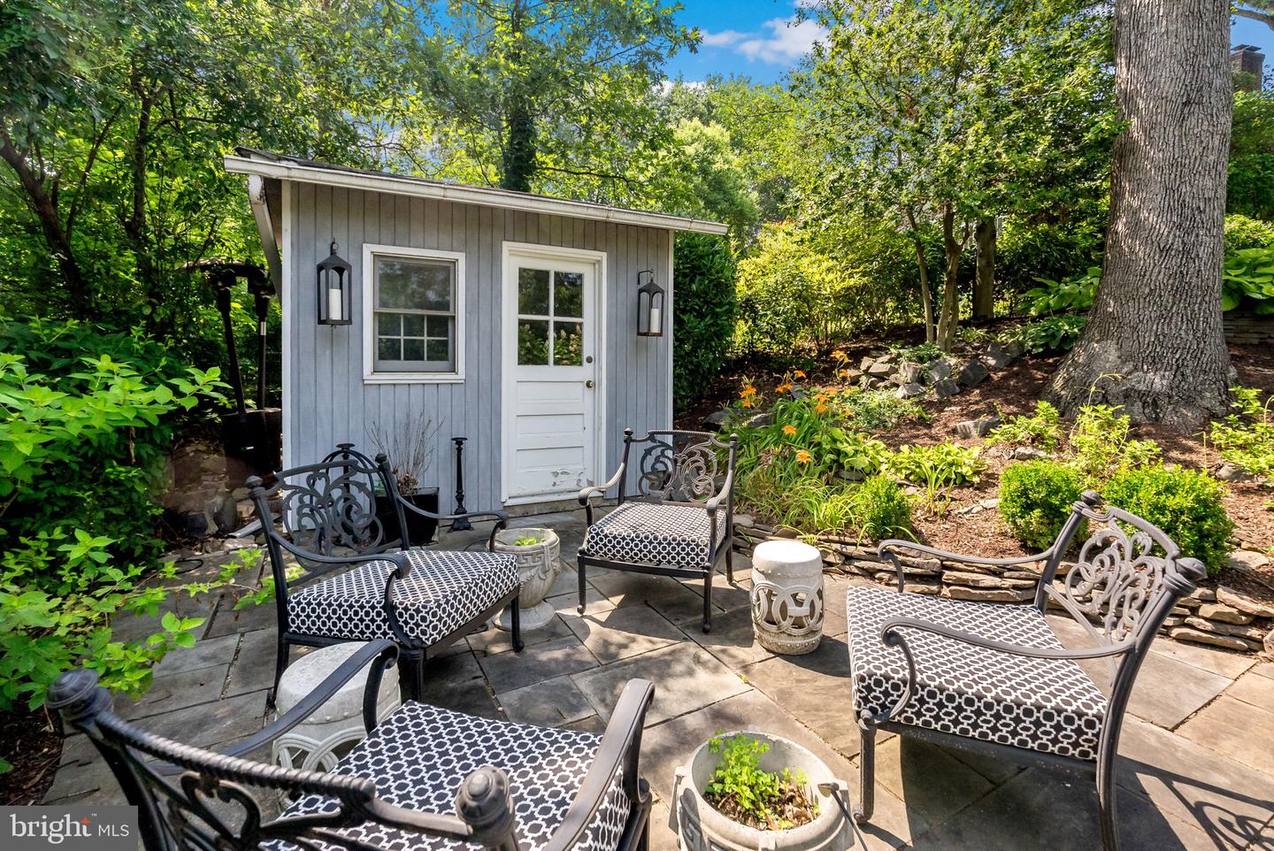1206 W BRADDOCK RD, ALEXANDRIA, Virginia 22302, 3 Bedrooms Bedrooms, 10 Rooms Rooms,2 BathroomsBathrooms,Residential,For sale,1206 W BRADDOCK RD,VAAX2048416 MLS # VAAX2048416