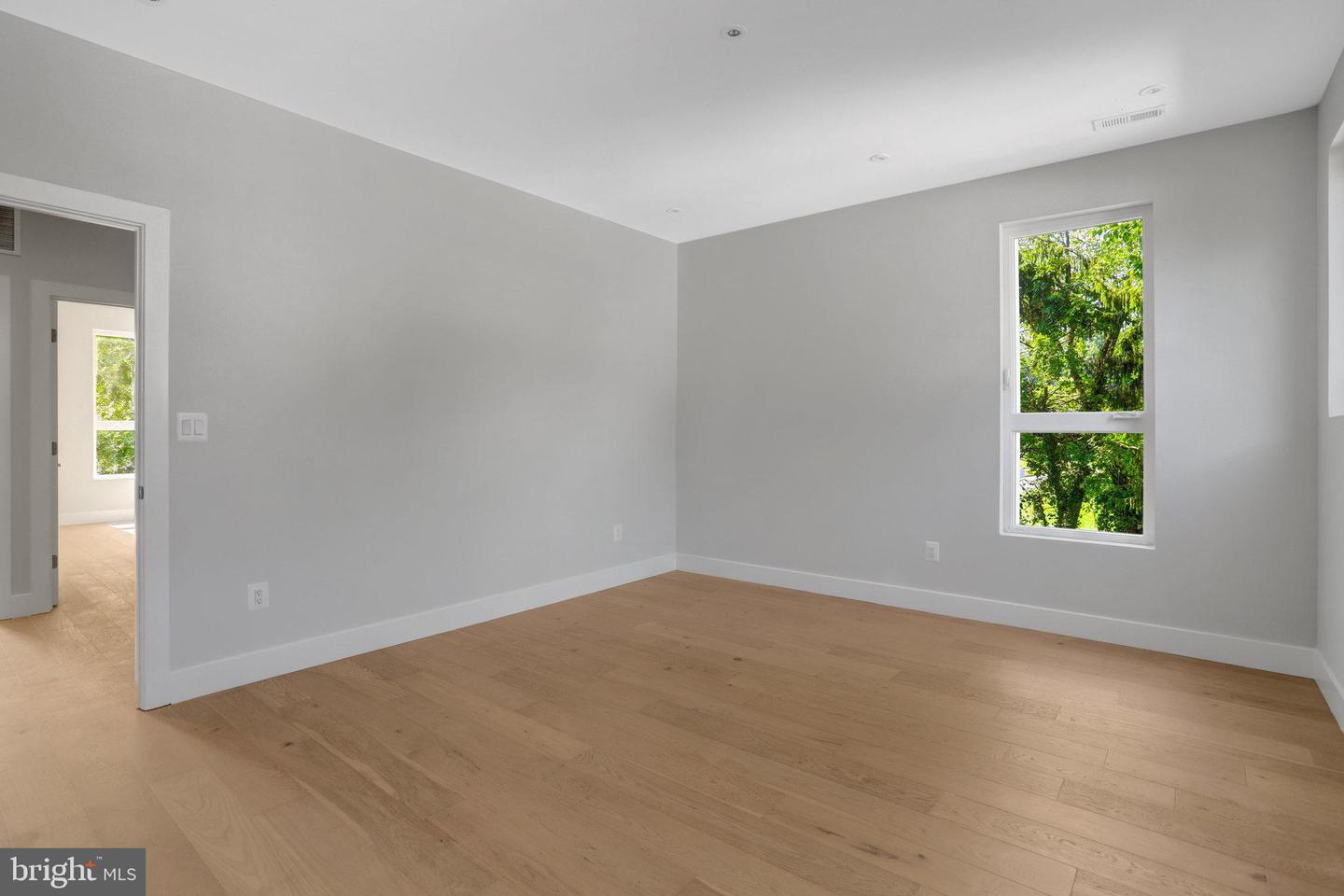 7435 NIGH RD, FALLS CHURCH, Virginia 22043, 5 Bedrooms Bedrooms, ,5 BathroomsBathrooms,Residential,For sale,7435 NIGH RD,VAFX2260492 MLS # VAFX2260492