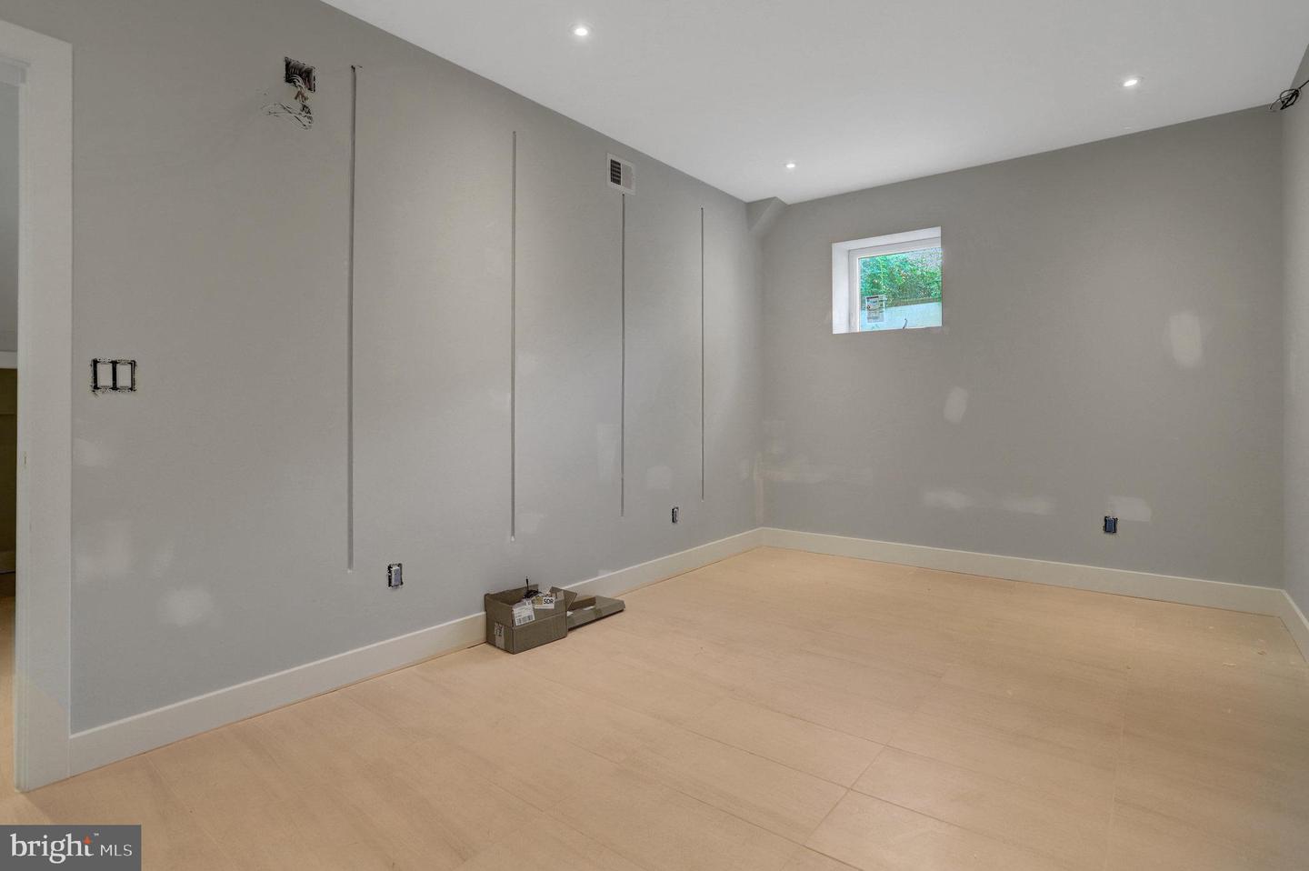 7435 NIGH RD, FALLS CHURCH, Virginia 22043, 5 Bedrooms Bedrooms, ,5 BathroomsBathrooms,Residential,For sale,7435 NIGH RD,VAFX2260492 MLS # VAFX2260492