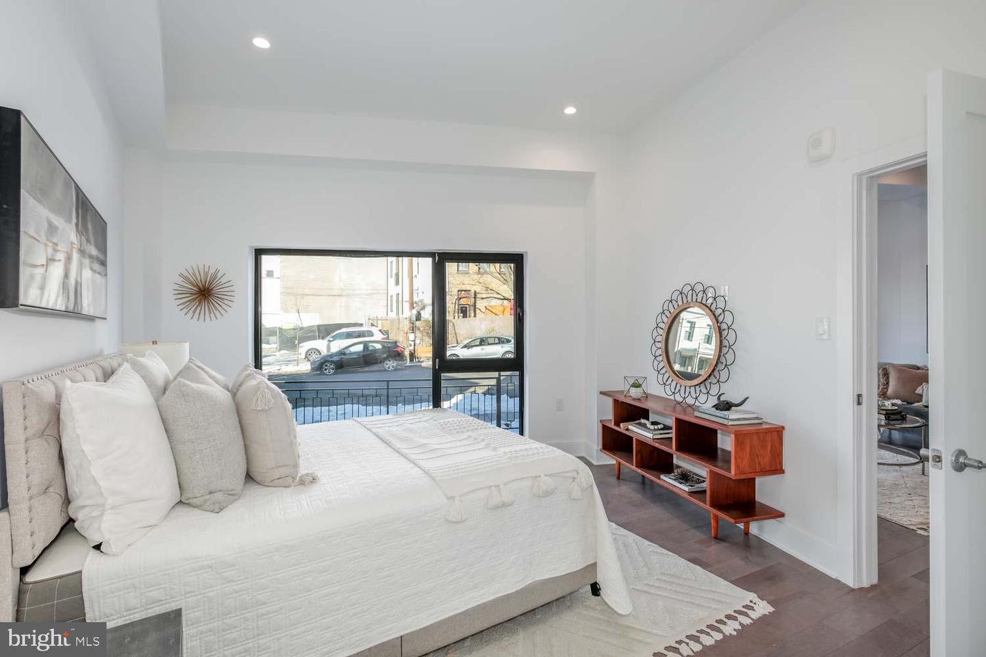 4328 GEORGIA AVE NW #101, WASHINGTON, District Of Columbia 20011, 3 Bedrooms Bedrooms, ,3 BathroomsBathrooms,Residential,For sale,4328 GEORGIA AVE NW #101,DCDC2214558 MLS # DCDC2214558