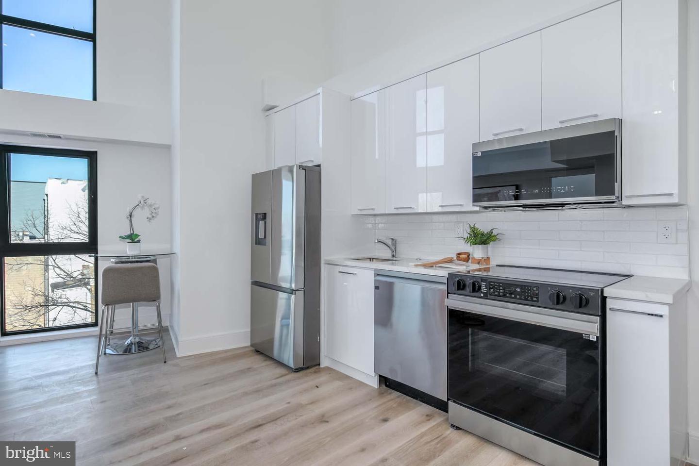 4328 GEORGIA AVE NW #401, WASHINGTON, District Of Columbia 20011, 2 Bedrooms Bedrooms, ,1 BathroomBathrooms,Residential,For sale,4328 GEORGIA AVE NW #401,DCDC2214566 MLS # DCDC2214566