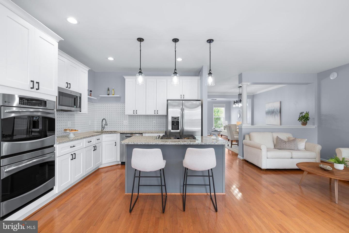 2319 BATTERY HILL CIR, WOODBRIDGE, Virginia 22191, 4 Bedrooms Bedrooms, 16 Rooms Rooms,3 BathroomsBathrooms,Residential,For sale,2319 BATTERY HILL CIR,VAPW2101198 MLS # VAPW2101198