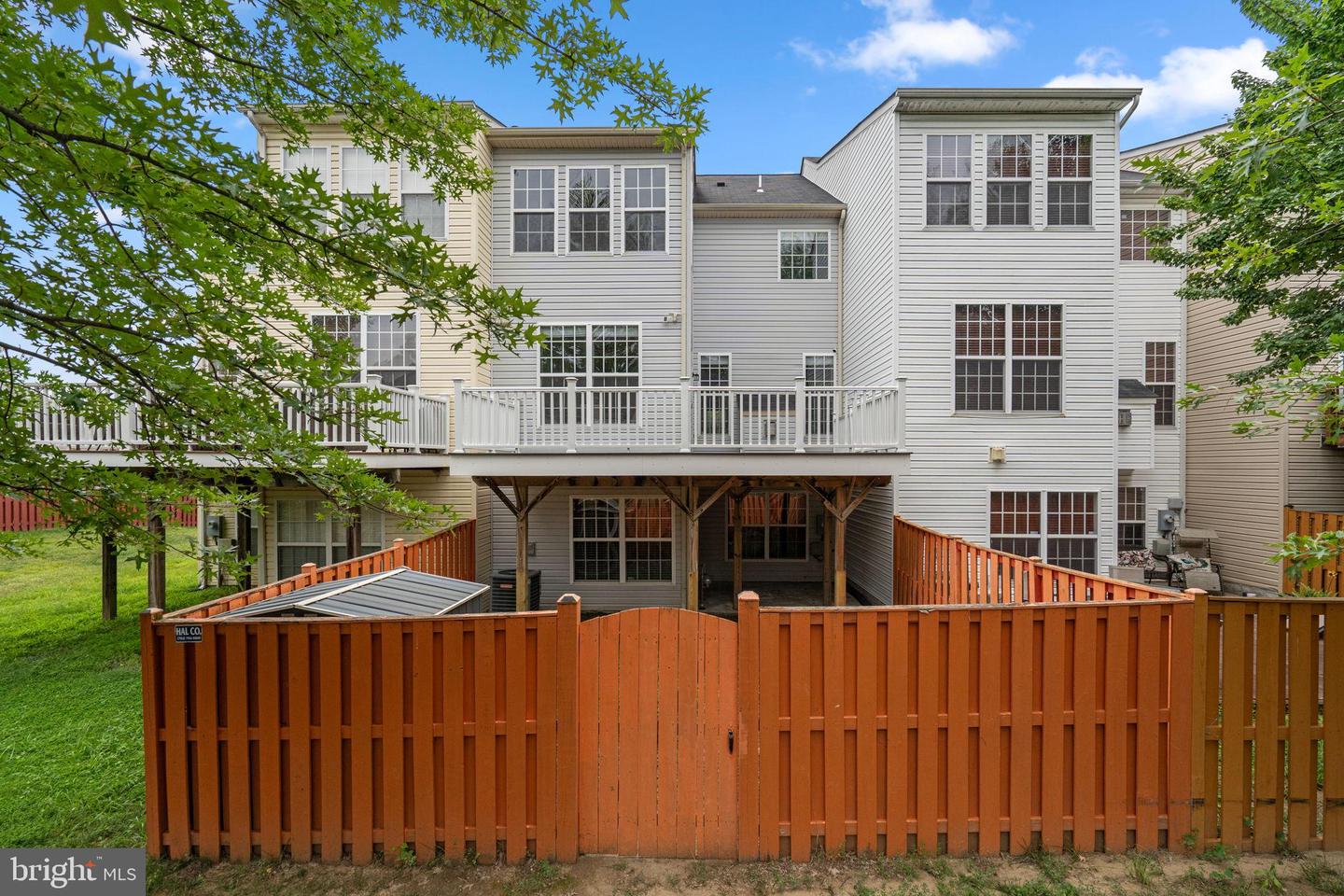 2319 BATTERY HILL CIR, WOODBRIDGE, Virginia 22191, 4 Bedrooms Bedrooms, 16 Rooms Rooms,3 BathroomsBathrooms,Residential,For sale,2319 BATTERY HILL CIR,VAPW2101198 MLS # VAPW2101198