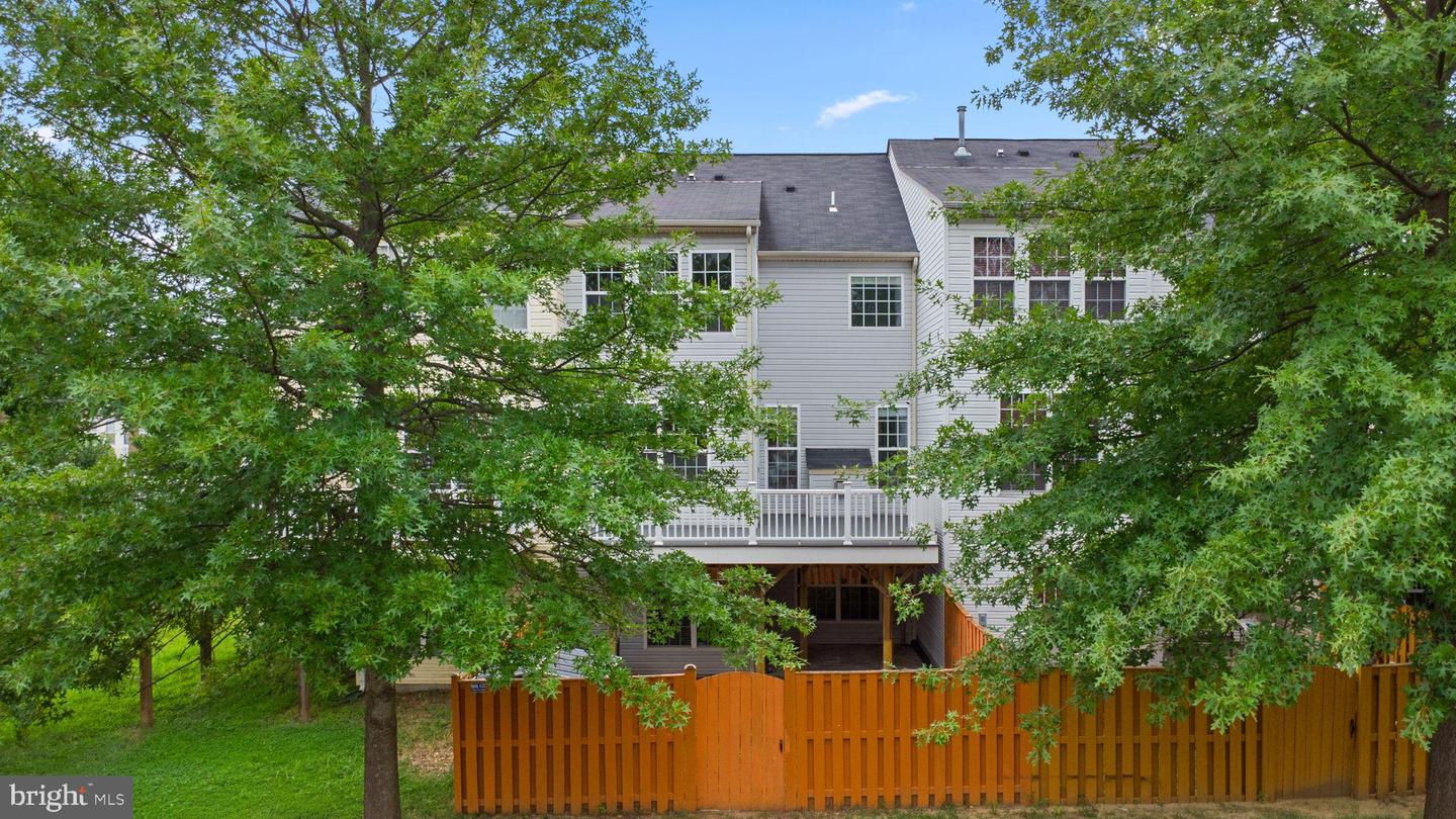 2319 BATTERY HILL CIR, WOODBRIDGE, Virginia 22191, 4 Bedrooms Bedrooms, 16 Rooms Rooms,3 BathroomsBathrooms,Residential,For sale,2319 BATTERY HILL CIR,VAPW2101198 MLS # VAPW2101198