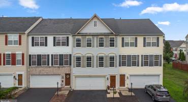 2319 BATTERY HILL CIR, WOODBRIDGE, Virginia 22191, 4 Bedrooms Bedrooms, 16 Rooms Rooms,3 BathroomsBathrooms,Residential,For sale,2319 BATTERY HILL CIR,VAPW2101198 MLS # VAPW2101198