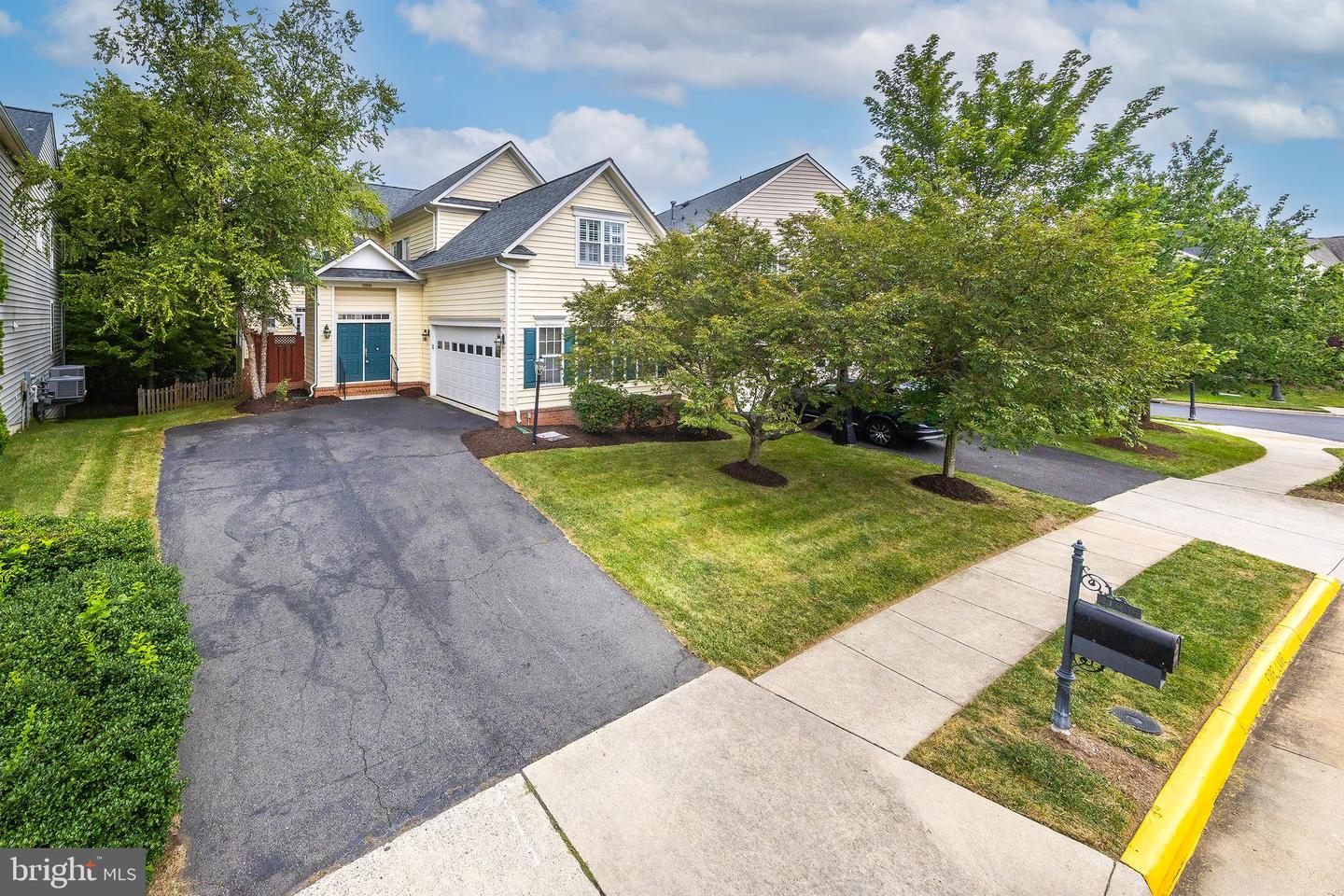 21934 WINDOVER DR, BROADLANDS, Virginia 20148, 5 Bedrooms Bedrooms, ,3 BathroomsBathrooms,Residential,For sale,21934 WINDOVER DR,VALO2104292 MLS # VALO2104292
