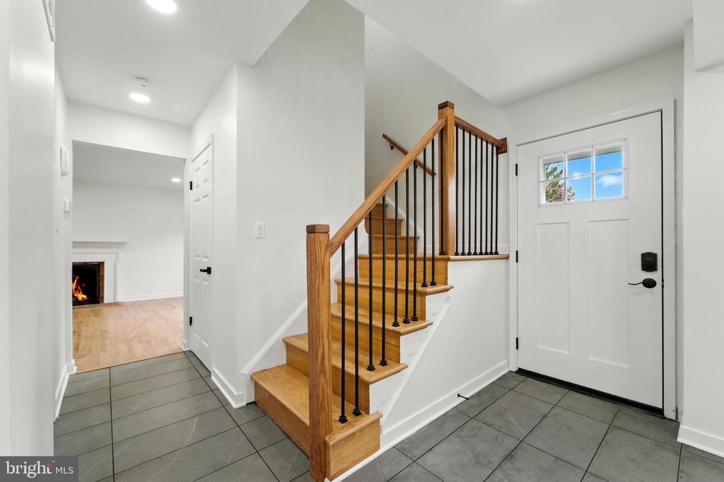 2339 N POWHATAN ST, ARLINGTON, Virginia 22205, 3 Bedrooms Bedrooms, 3 Rooms Rooms,3 BathroomsBathrooms,Residential,For sale,2339 N POWHATAN ST,VAAR2062120 MLS # VAAR2062120