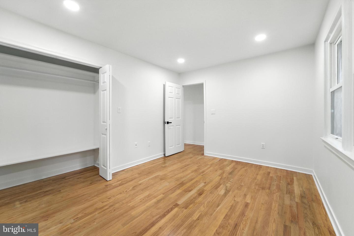 2339 N POWHATAN ST, ARLINGTON, Virginia 22205, 3 Bedrooms Bedrooms, 3 Rooms Rooms,3 BathroomsBathrooms,Residential,For sale,2339 N POWHATAN ST,VAAR2062120 MLS # VAAR2062120