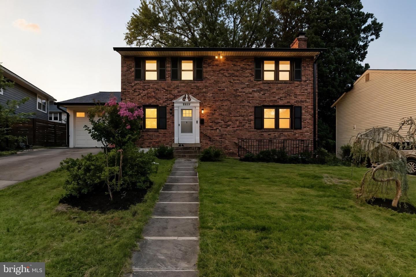 2339 N POWHATAN ST, ARLINGTON, Virginia 22205, 3 Bedrooms Bedrooms, 3 Rooms Rooms,3 BathroomsBathrooms,Residential,For sale,2339 N POWHATAN ST,VAAR2062120 MLS # VAAR2062120