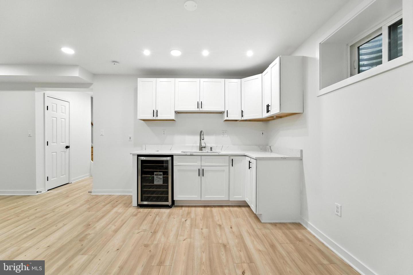 2339 N POWHATAN ST, ARLINGTON, Virginia 22205, 3 Bedrooms Bedrooms, 3 Rooms Rooms,3 BathroomsBathrooms,Residential,For sale,2339 N POWHATAN ST,VAAR2062120 MLS # VAAR2062120
