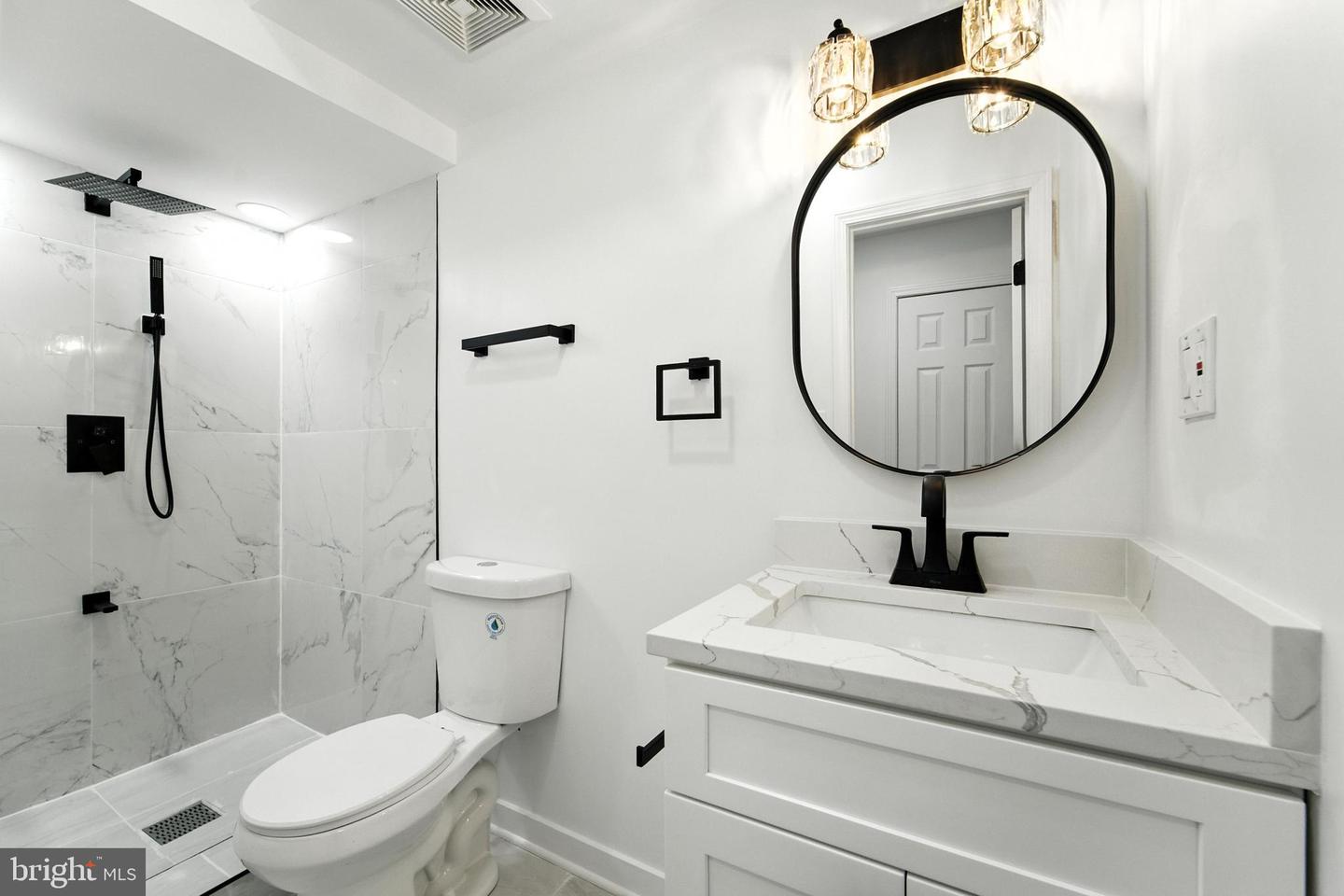 2339 N POWHATAN ST, ARLINGTON, Virginia 22205, 3 Bedrooms Bedrooms, 3 Rooms Rooms,3 BathroomsBathrooms,Residential,For sale,2339 N POWHATAN ST,VAAR2062120 MLS # VAAR2062120