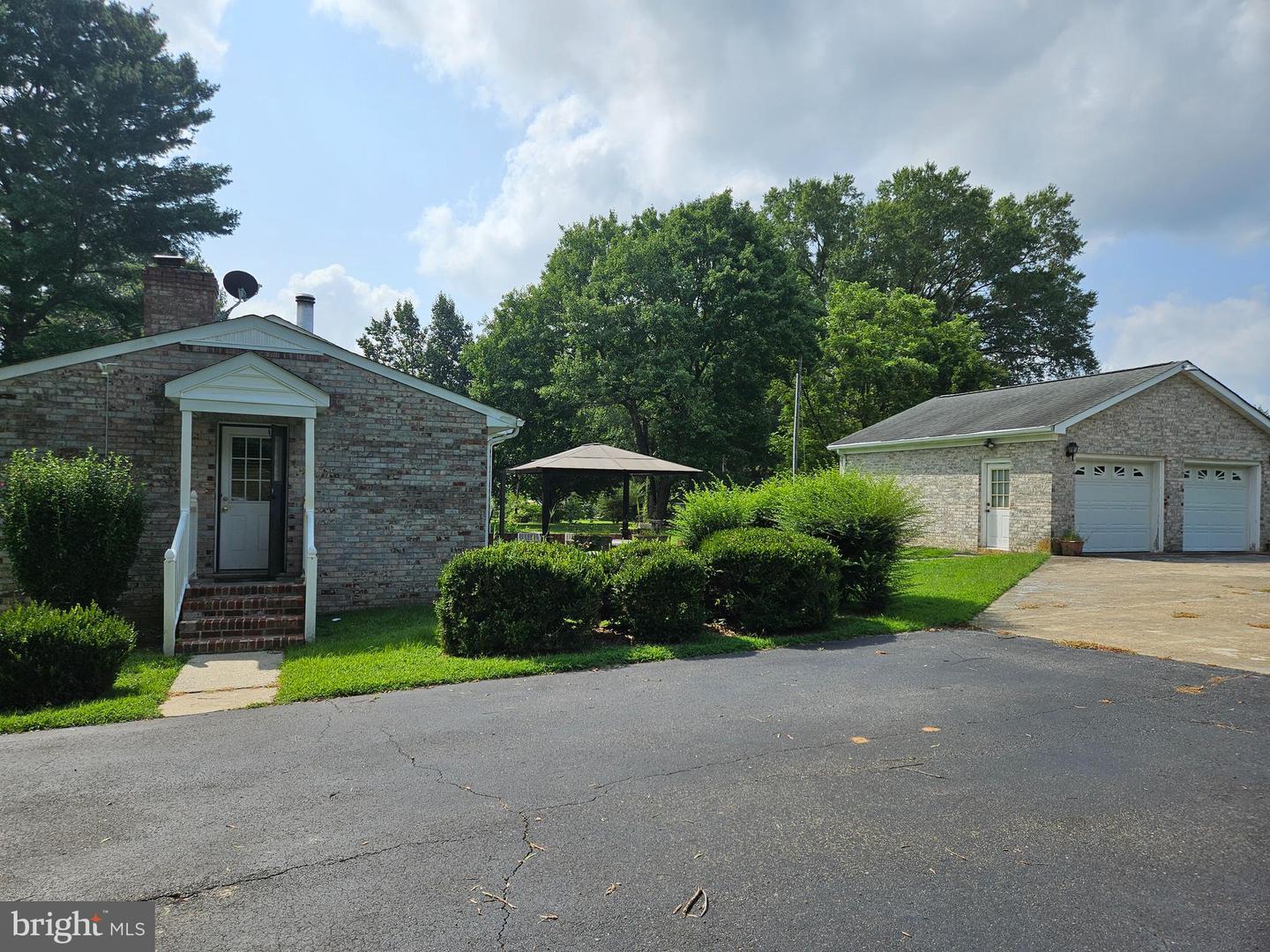 13336 LADYSMITH RD, RUTHER GLEN, Virginia 22546, 3 Bedrooms Bedrooms, ,1 BathroomBathrooms,Residential,For sale,13336 LADYSMITH RD,VACV2008656 MLS # VACV2008656