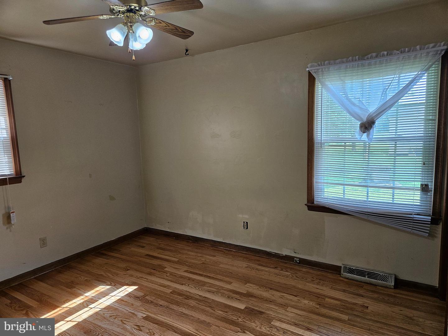 13336 LADYSMITH RD, RUTHER GLEN, Virginia 22546, 3 Bedrooms Bedrooms, ,1 BathroomBathrooms,Residential,For sale,13336 LADYSMITH RD,VACV2008656 MLS # VACV2008656