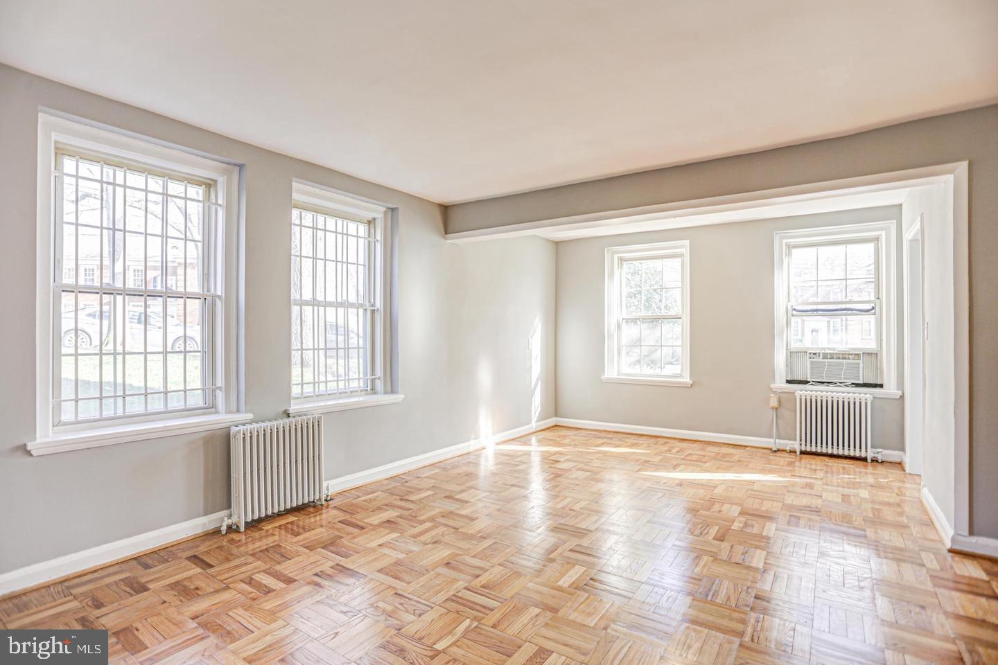 2825 31ST ST SE #C493, WASHINGTON, District Of Columbia 20020, 2 Bedrooms Bedrooms, ,1 BathroomBathrooms,Residential,For sale,2825 31ST ST SE #C493,DCDC2214592 MLS # DCDC2214592